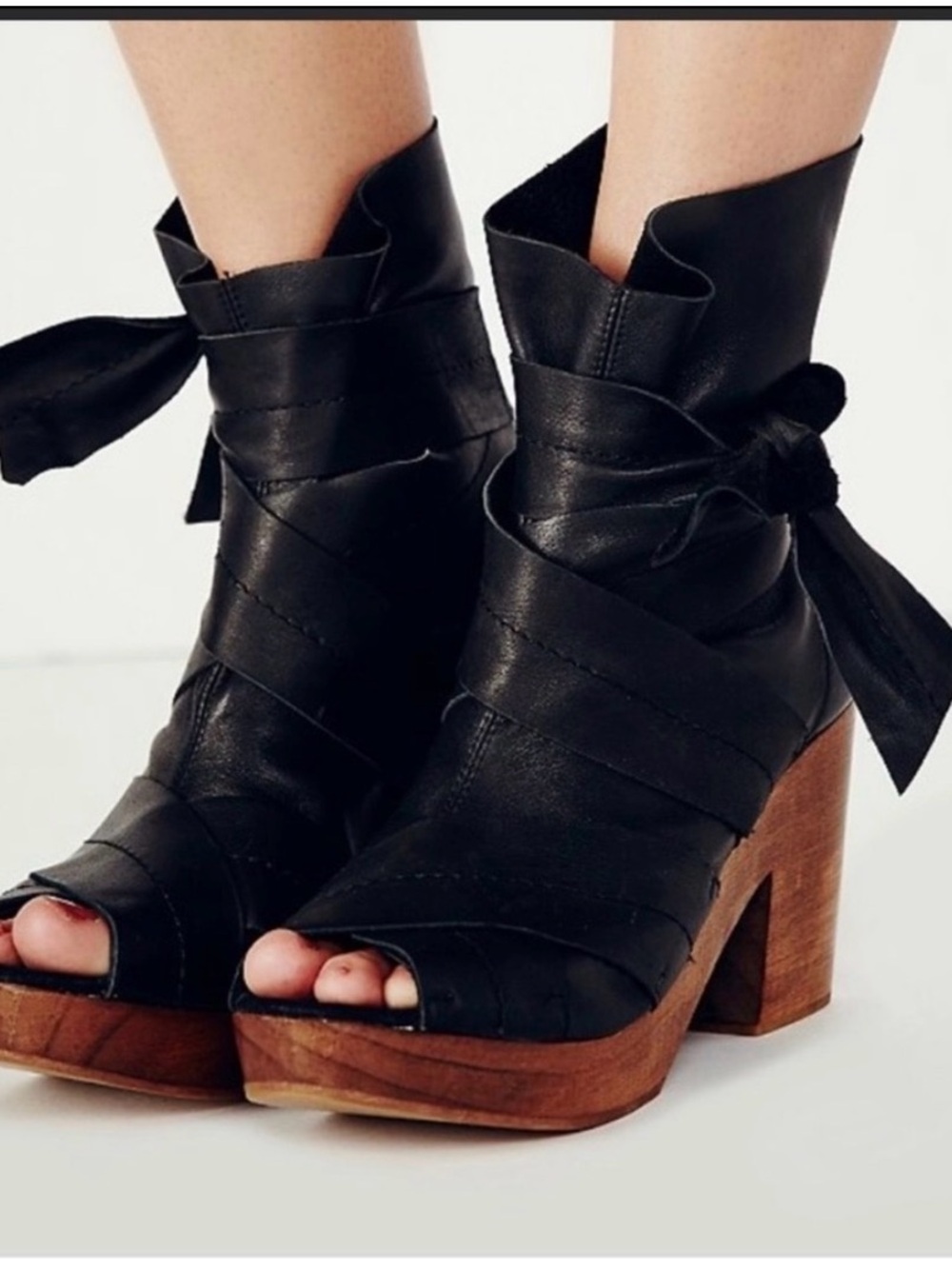 Free People Front Row Wrap Clog Sandals Black Leather Wooden Platform 39 / 8.5–9